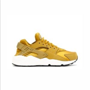 Nike WMNS’s AIR HUARACHE RUN “BRONZINE”